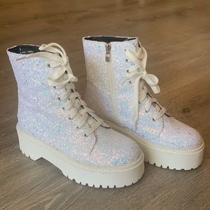 White iridescent glitter zip up boots!! 💕💕